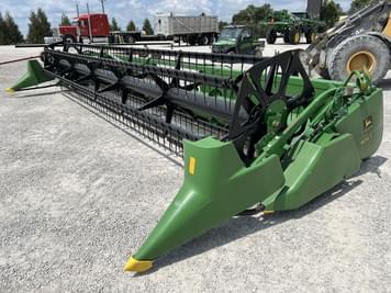 Main image John Deere 925F